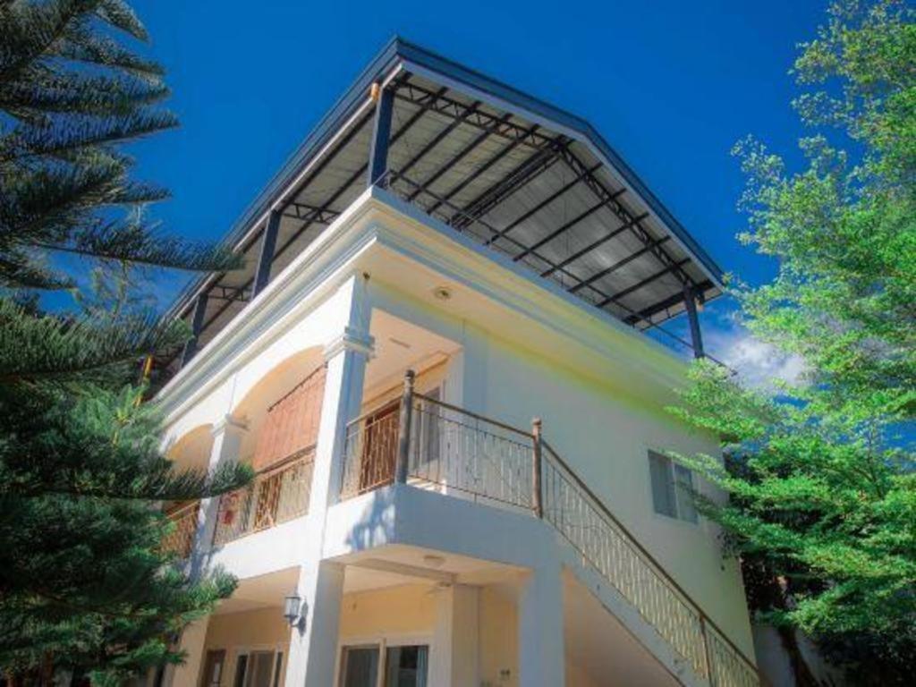 Oyo 162 The West Inn Davao Stadt Exterior foto